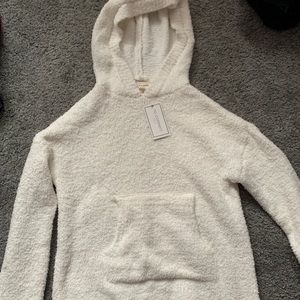 NEVER WORN! Cozy White Hoodie with Pocket
